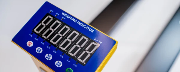 X-T8 weighing indicator close-up